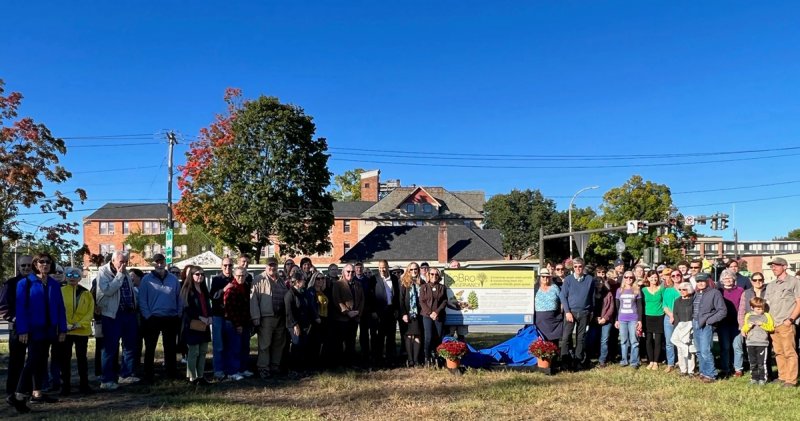 SoBro Conservancy of Saratoga supporters gather for the unveiling of a “coming soon” sign on South Broadway, Sept. 29, 2022. Photo: Leigha O’Connor.