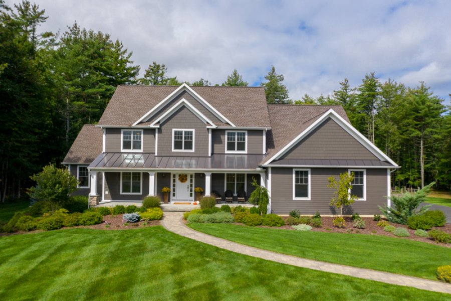 House of the Week: Pine Brook Landing Stunner On Over 7 Acres