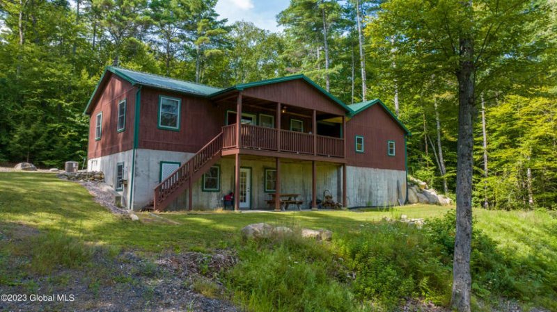 This week&#039;s lovely home at 16 Ochs Pond Rd in Lake George was listed by Mara King and Christine Hogan Barton and sold by Christine Hogan Barton from Roohan Realty for $480,000. 