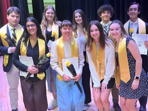 127 Saratoga Students Join National Honor Society