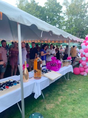 $35,000 Raised to Support Local Cancer Support Group and Local Chef