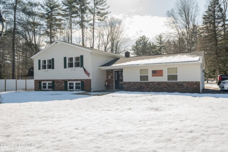 This beautiful home at 3 Evergreen Dr in Wilton was listed by Tara Garrett of Roohan Realty and sold for $349,900.